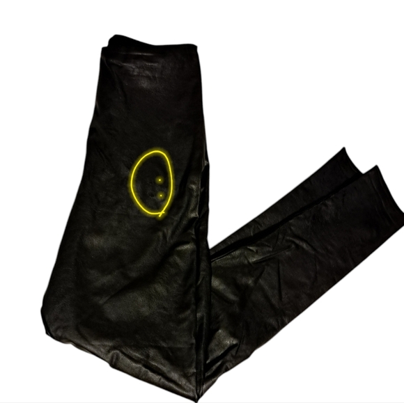Commando Faux Leather Leggings - Picture 2 of 5